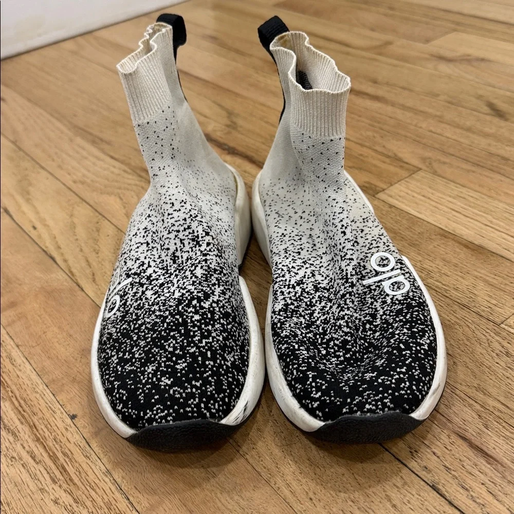 ALO Black and White Speckled Sock Sneakers size 8 - Picture 4 of 9